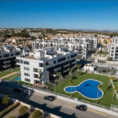 Apartment Luxe Met Zwembad